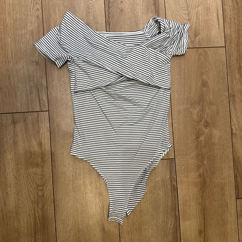 SHEIN Cross Wrap Off The Shoulder Bodysuit